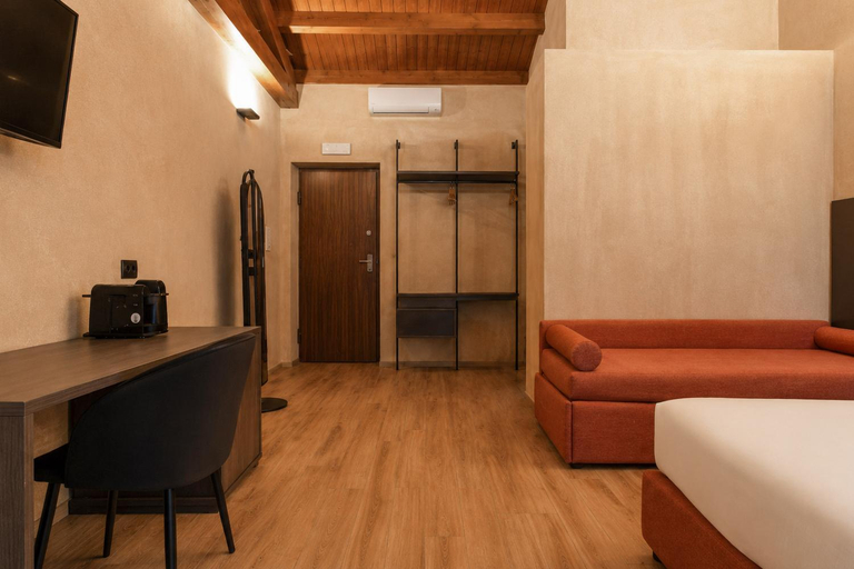 Others 4, Dalmati House San Lorenzo, Rome