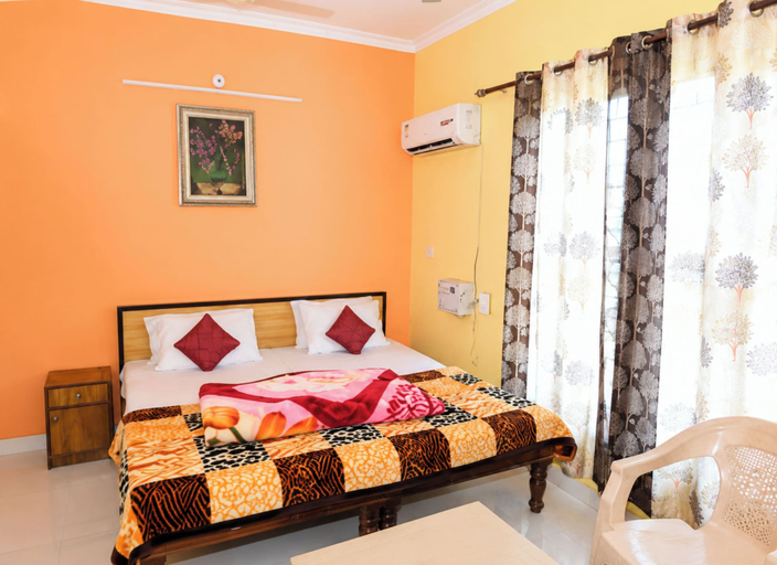 Room 3, Hotel A-R Resort, Chamoli