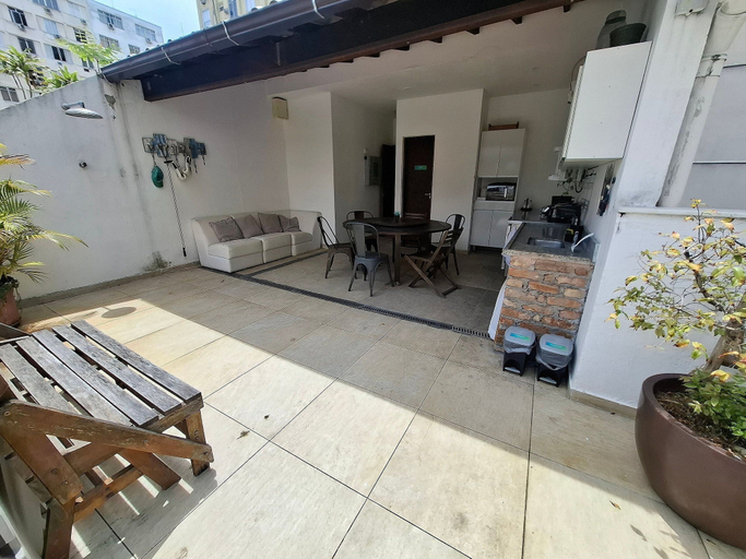 Others 5, Fullano B&B, Rio de Janeiro
