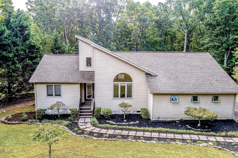 Exterior 3, Dog-friendly Home With Free Wifi, Central AC, Firepit, & Furnished Deck, Louisa