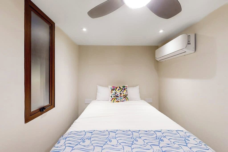 Room 4, Luxury House With Private Pool, Ocean View, Inviting Balcony & Elegant Charm, La Paz