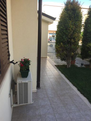 Others 4, B&B Le coccinelle, Taranto