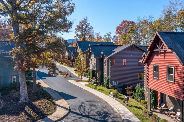 Exterior & Views 2, The Big Poplar Retreat, Sevier