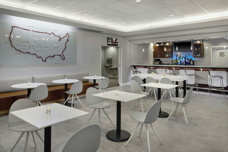 Food & Drinks 5, TownePlace Suites Springfield, Greene