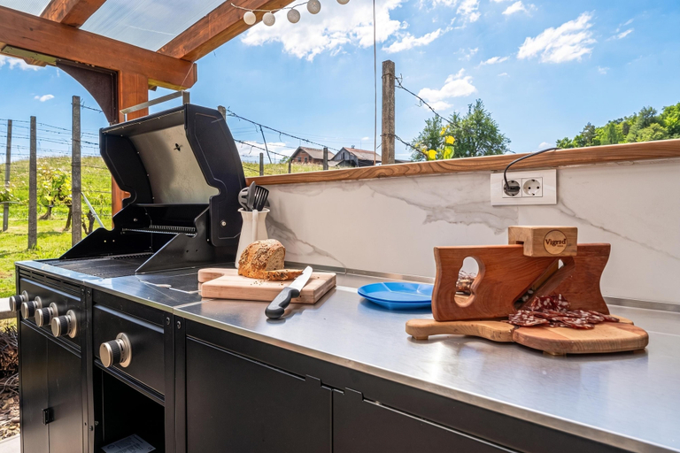 Property grounds 4, Lodge Trtinka /w Terrace & BBQ in Nature - Happy Rentals, Žalec
