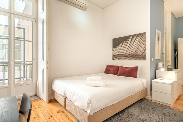 Room 2, Downtown Riverside IV by Homing, Lisbon