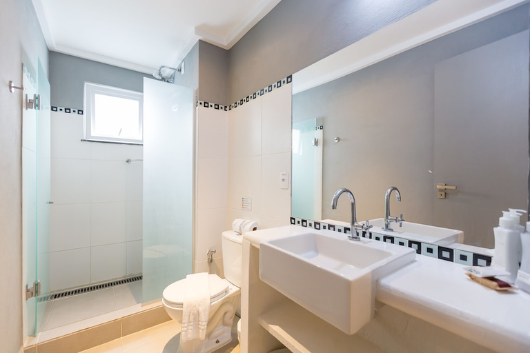 Bathroom 4, Villa Amado Pousada, Cairu