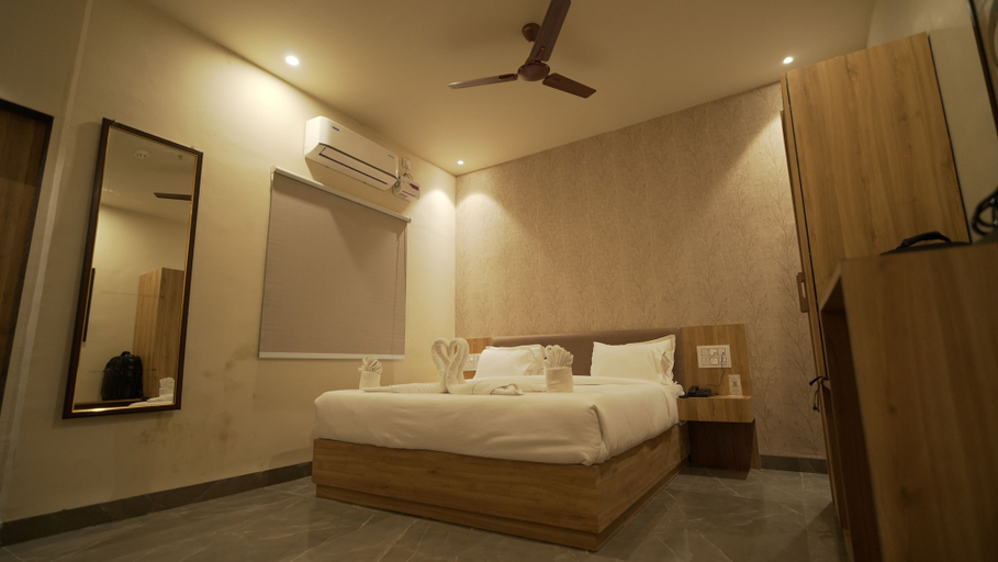 Room 2, Hotel The Vibez Inn, Jabalpur