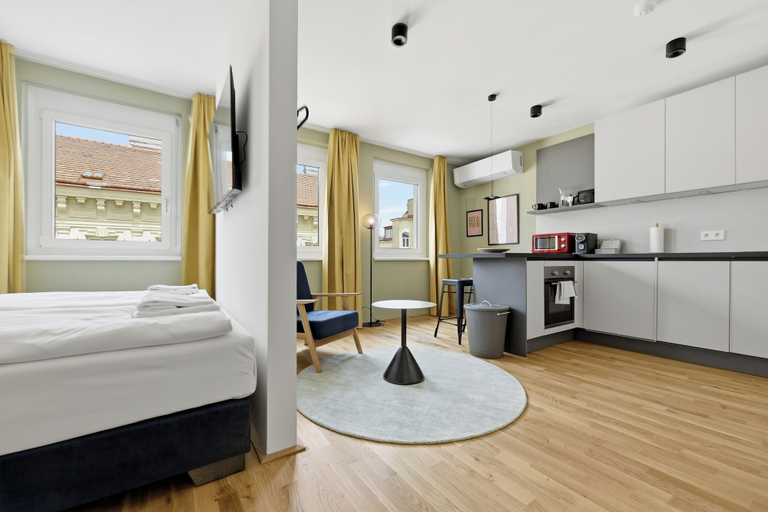 Private kitchen 5, Premium Apartments with Air Conditioning - Doverys yard, Wien