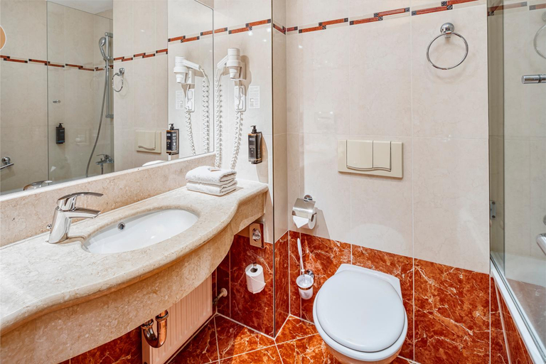 Bathroom 4, Hotel Chateau Kurfuerstendamm, Berlin