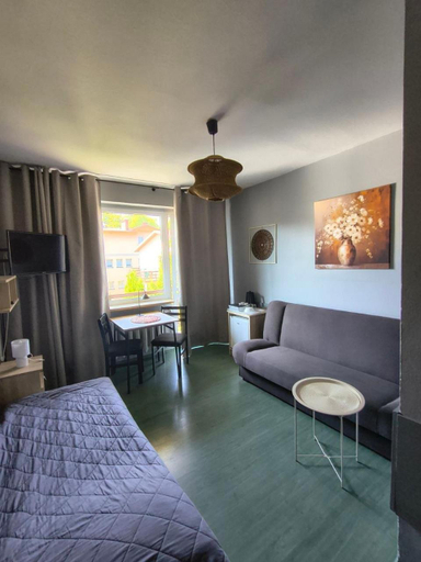 Bedroom 2, Dom Goscinny Hanna, Puck