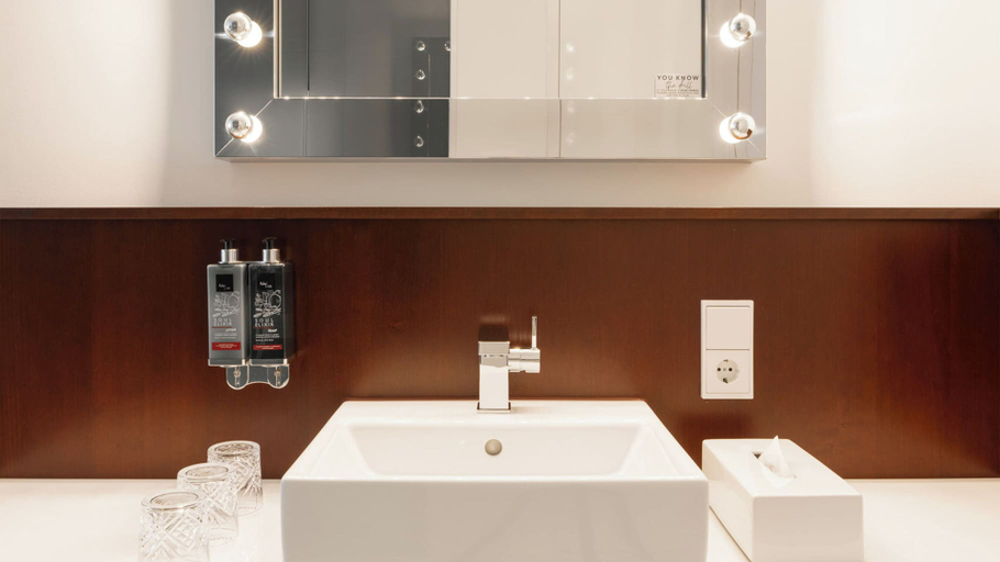 Bathroom 5, Ruby Leni Hotel Dusseldorf by IHG, Düsseldorf