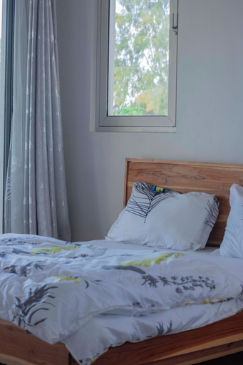 Room 3, Serenity Shores, Kinondoni