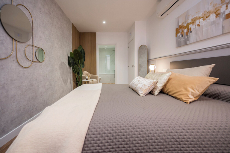 Room 5, Apartamentos Príncipe de Canalejas, Madrid