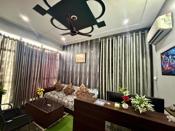 Lobby, Hotel Madhav inn, Lucknow