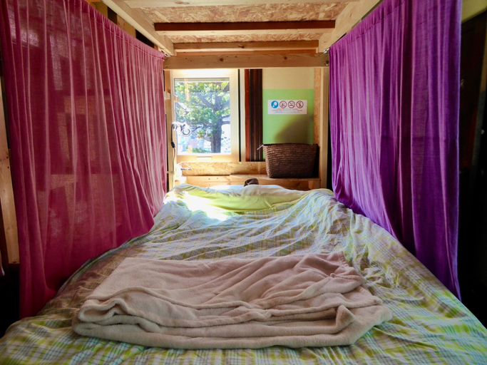 Bedroom 4, Otarunai Backpackers' Hostel MorinoKi, Otaru