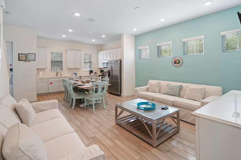 Others 5, 3050 Pirate Way, Osceola