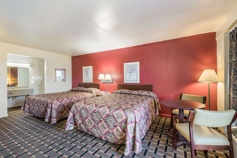 Bedroom 3, Knights Inn Cleveland TN, Bradley