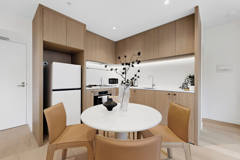 Private kitchen 4, Southbank 2-bed - Swepping City Views, Pool & Gym, Melbourne