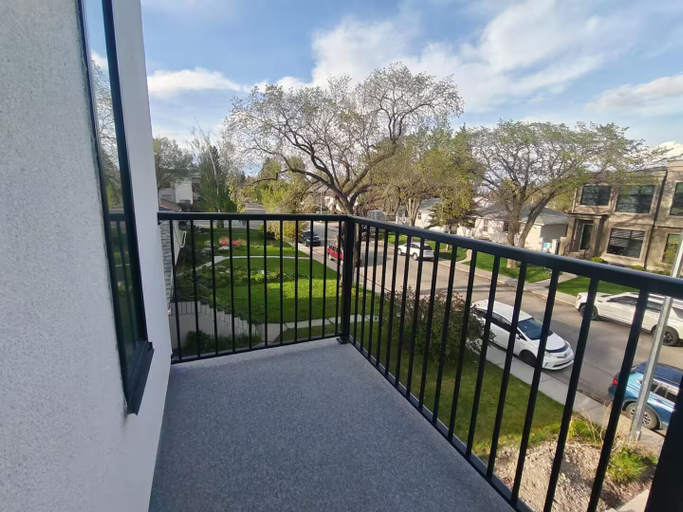 Property grounds, West Calgary Stays, Division No. 6