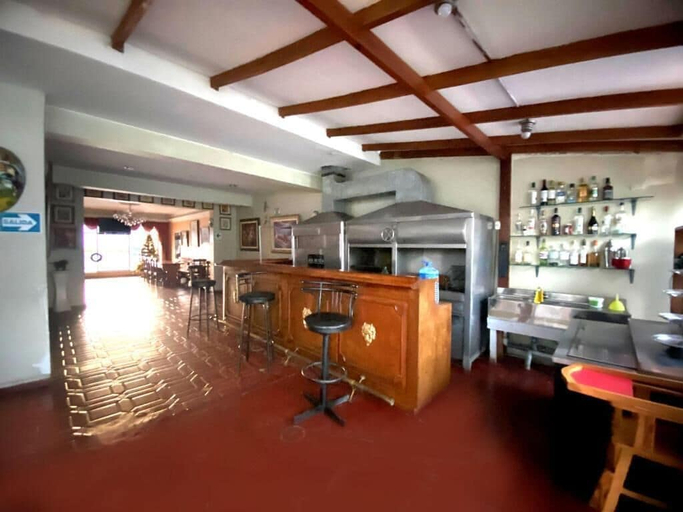 Bar (on property), Hotel Nirvana Miraflores, Lima