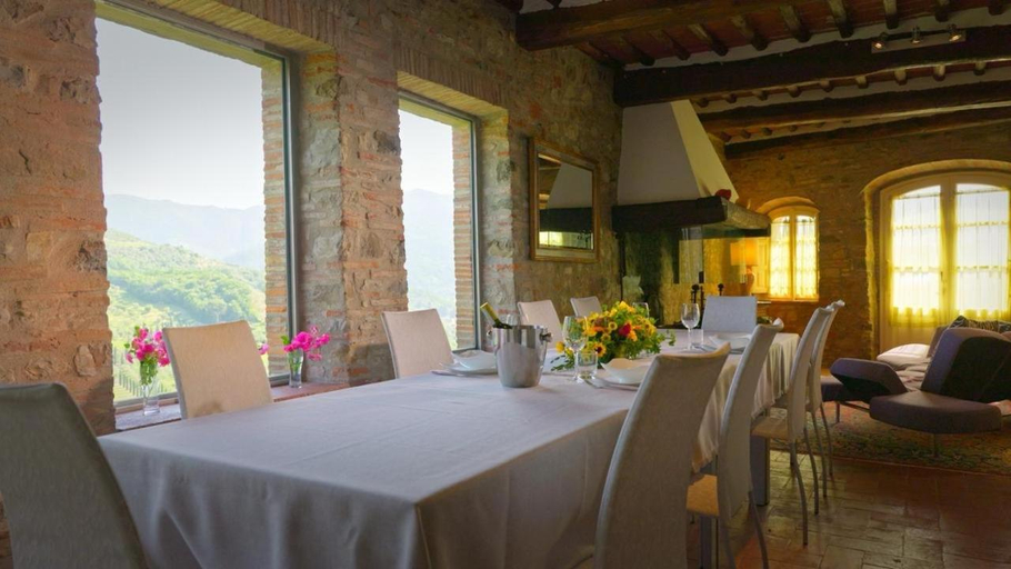 Food & Drinks 3, Castello Di Mammoli, Lucca