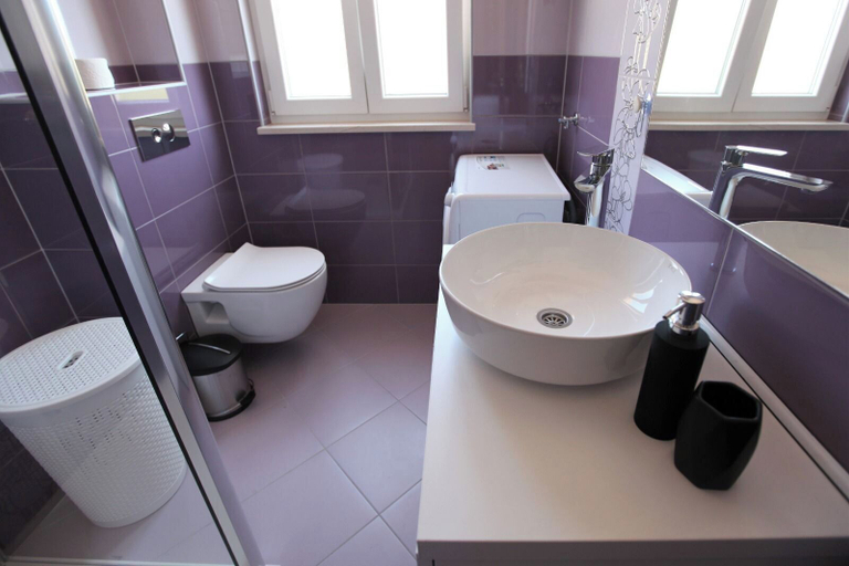 Bathroom 3, Stunning Seaside Villa PIA First Floor, Okrug