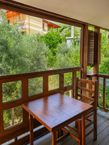 Others 3, Villa Hodo, Vlorës