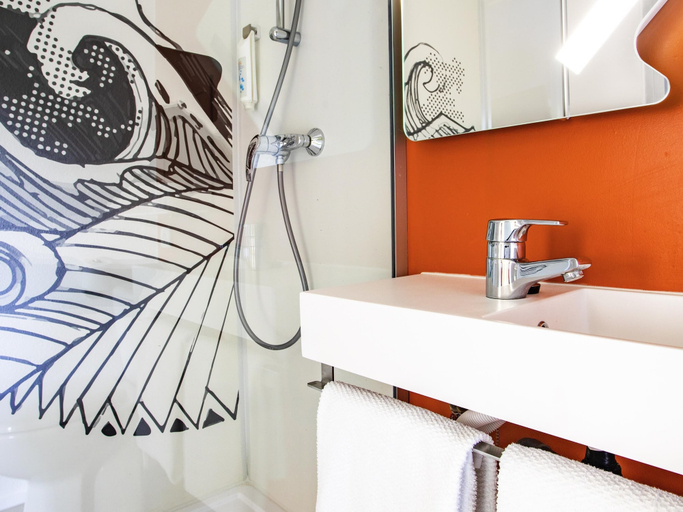 Others 4, ibis budget Lorient Caudan, Morbihan