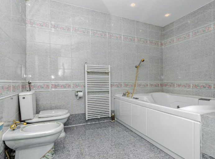 Bathroom 4, Apartments Adriatic, Split