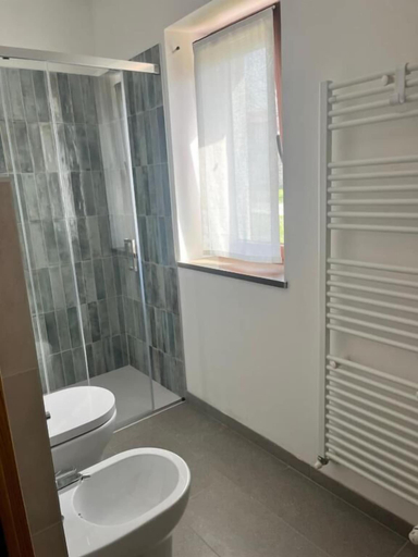 Bathroom 2, Quercia al Fiume, Udine
