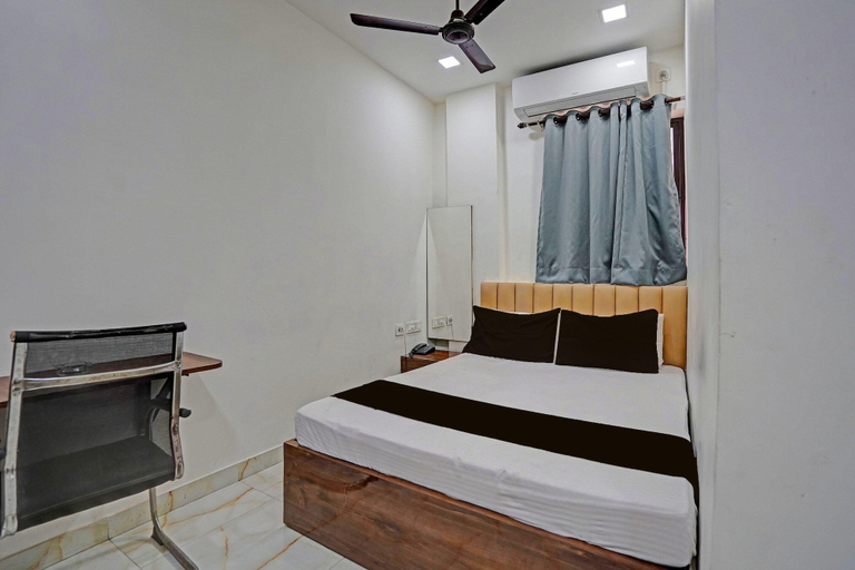 Room 4, Classic With Twin Bed Hotel G.N Palace, Kolkata