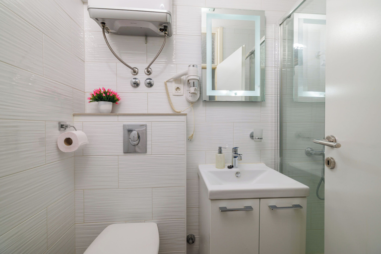 Bathroom 4, Apartments Grozdana, Crikvenica