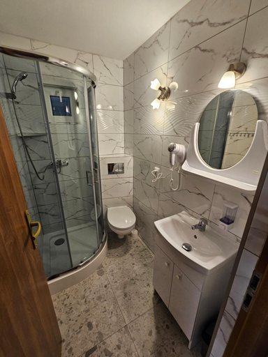 Bathroom 3, Pokoje Goscinne Zuzanka, Puck