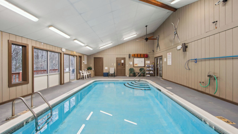 Interior 4, Cloud by Avantstay Sauna + Indoor Heated Pool + Game Lounge Near Gore Mtn, Warren
