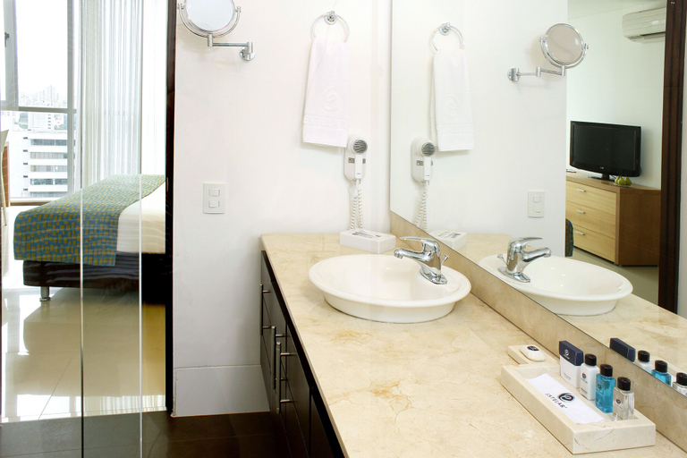 Bathroom 4, Estelar Barranquilla Apartamentos, Barranquilla