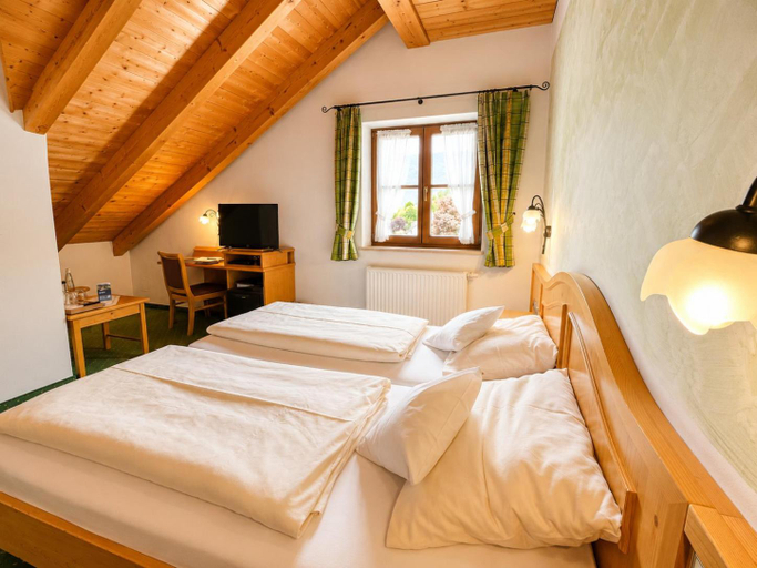 Bedroom 4, Hotel Schatten, Garmisch-Partenkirchen