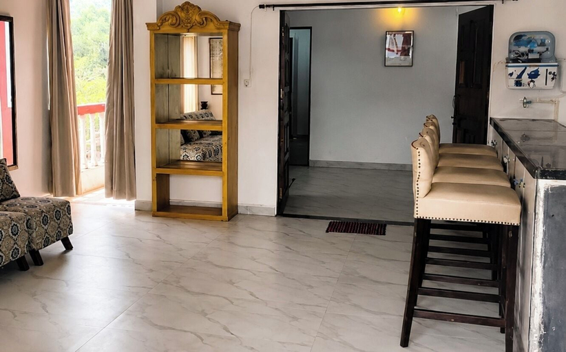Living area 2, Bhumika by evaddo, North Goa