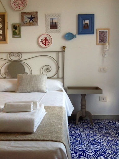 Bedroom 2, La Sciara Resort Hotel, Messina