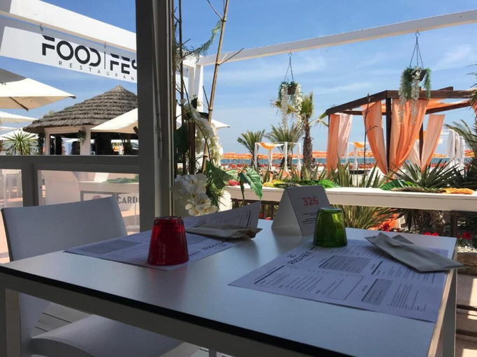 Others 5, Miami Beach, Ravenna