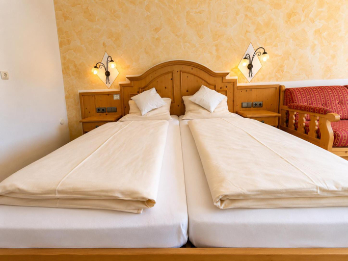 Bedroom 2, Hotel Schatten, Garmisch-Partenkirchen