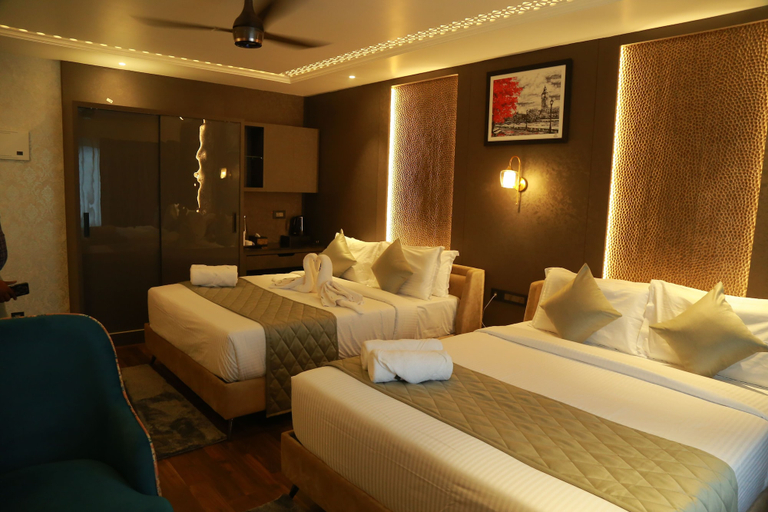 Room 3, Paramount Residency, Ernakulam