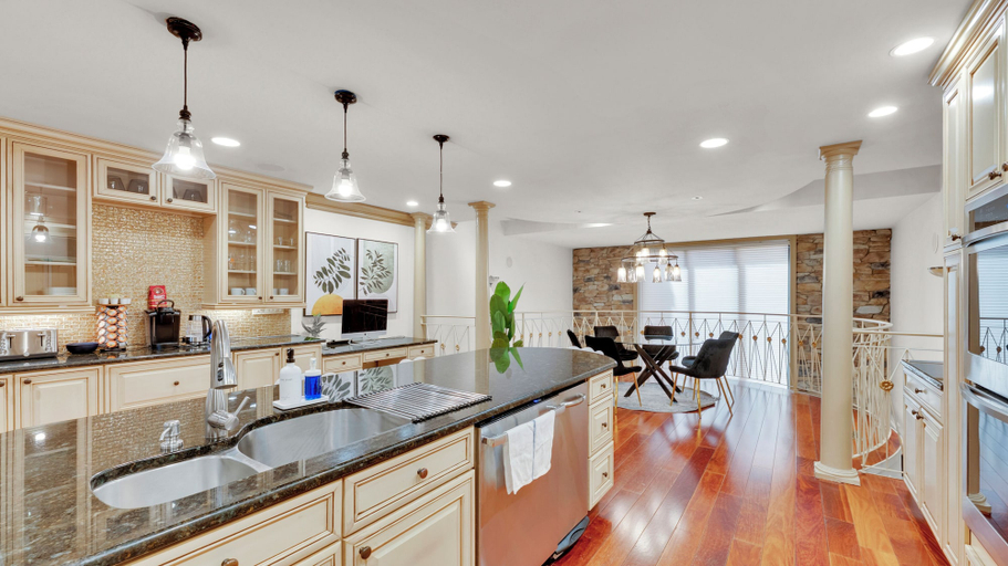 Private kitchen 4, Apartment at S Front St Philadelphia, Philadelphia
