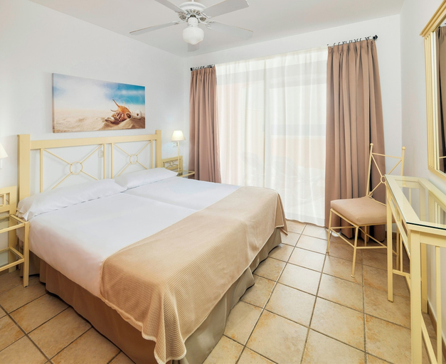 Bedroom 3, Sol Sun Beach Apartamentos, Santa Cruz de Tenerife