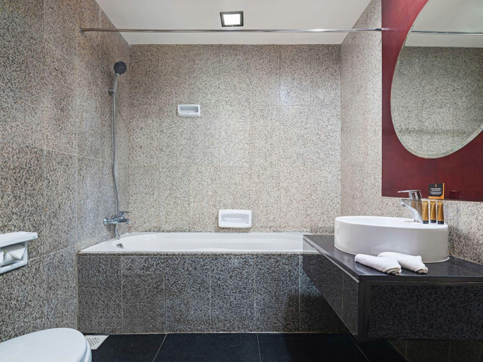 bathroom 15
