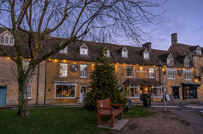 2, Cotswold Townhouse - Adults Only, Gloucestershire