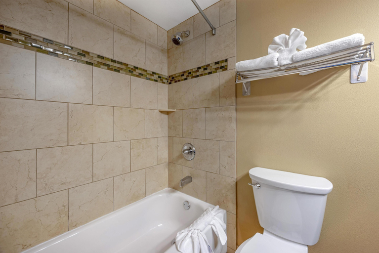 Bathroom 4, Best Western Plus Ocean View Resort, Clatsop