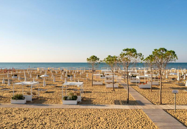 Others 4, Sunny apartment right by the beach, Venezia