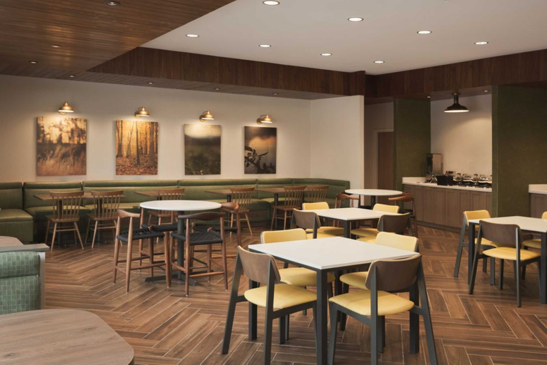 Food & Drinks 5, Fairfield Inn & Suites Lexington Georgetown, Scott