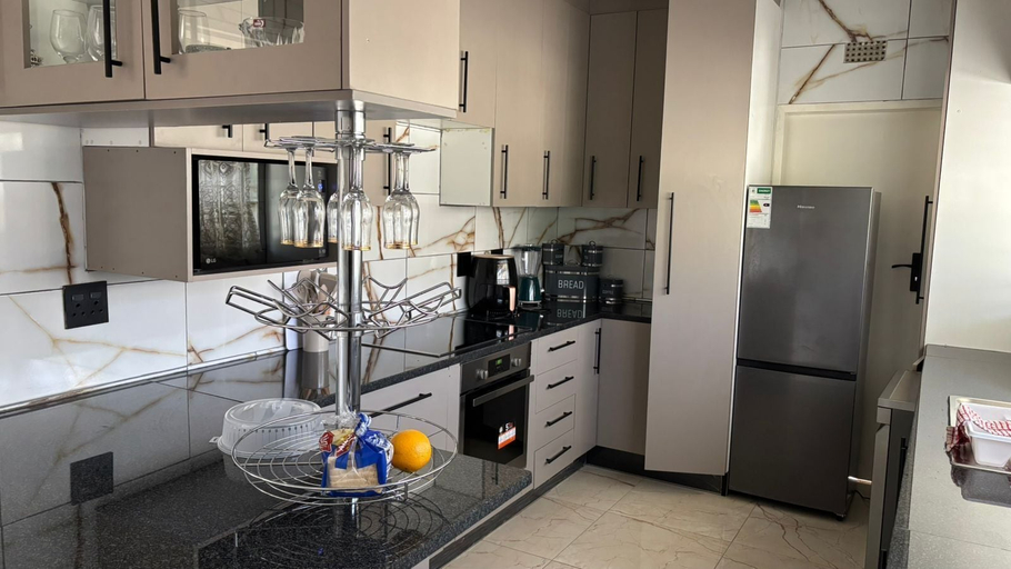 Private kitchen 4, Bella Vista Airbnb, Ekurhuleni